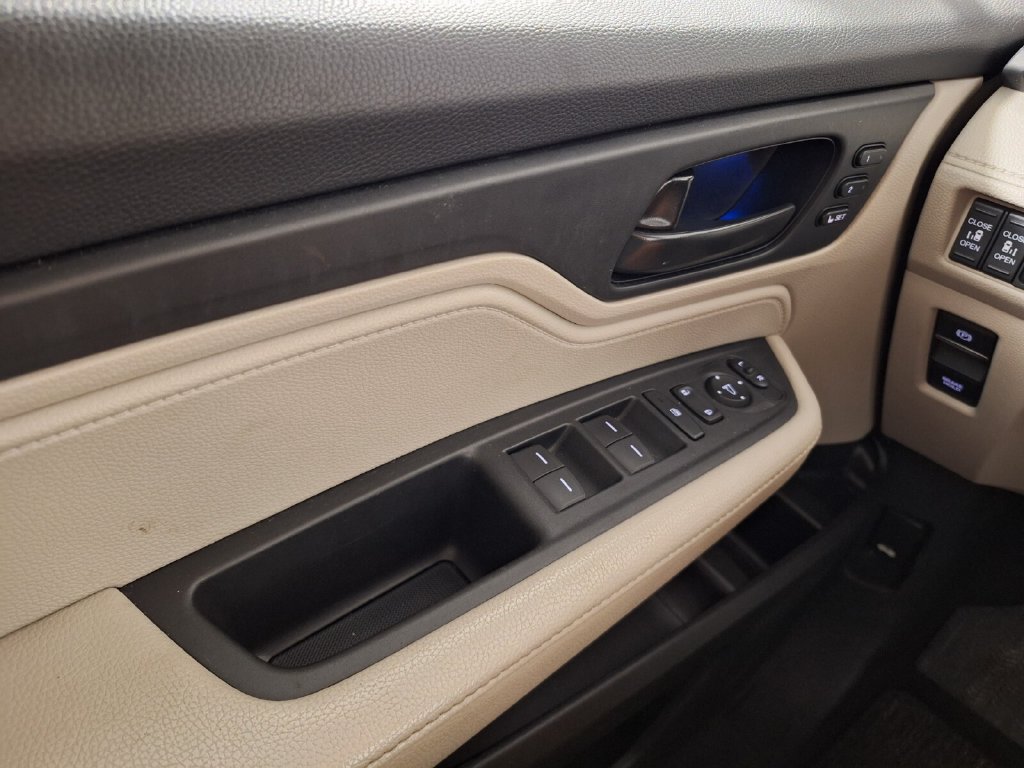 Used 2025 Honda Odyssey EX-L image 18