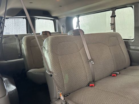 Used 2024 Chevrolet Express 3500 LT w/ LT Preferred Equipment Group image 20