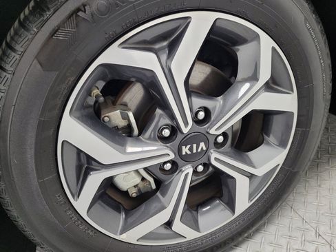 Used 2021 Kia Forte LXS FWD image 31