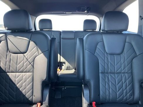 Used 2024 Kia Telluride EX X-Line image 33