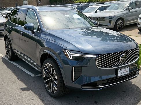 New 2026 Volvo XC90 T8 Ultra w/ Lounge Package AWD/4WD image 4