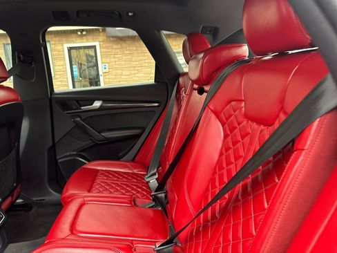 Used 2018 Audi SQ5 Prestige w/ Prestige Package image 40