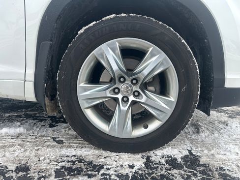 Used 2015 Toyota Highlander Limited image 9