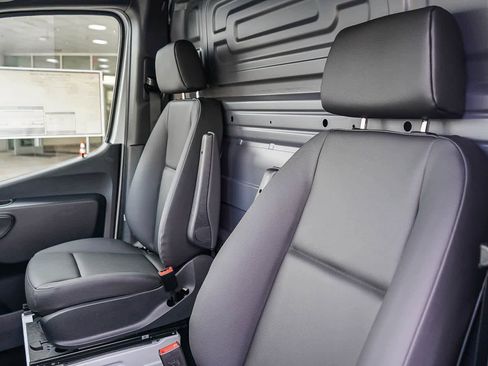 Used 2026 Mercedes-Benz Sprinter 2500 image 27