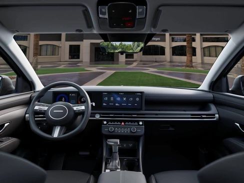 New 2026 Hyundai Tucson SE image 11