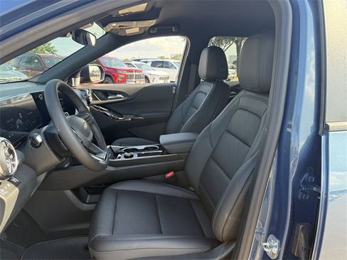 New 2026 Chevrolet Equinox LT w/ Convenience Package II image 23