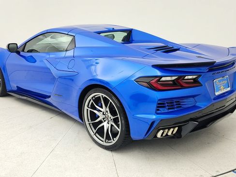 Used 2025 Chevrolet Corvette E-Ray AWD/4WD image 5