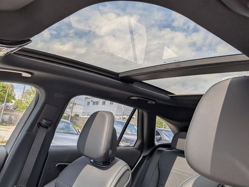 New 2026 Mercedes-Benz GLC 300 4MATIC image 16