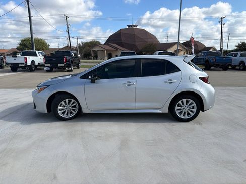 Used 2026 Toyota Corolla SE FWD image 4
