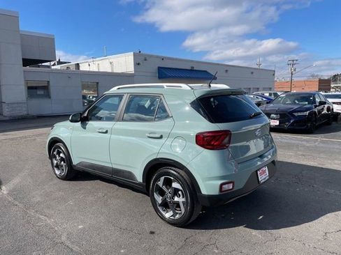 Used 2026 Hyundai Venue SEL image 5