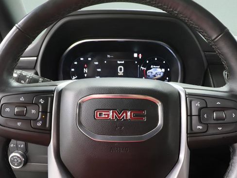 Used 2022 GMC Yukon SLT w/ SLT Luxury Package AWD/4WD image 15