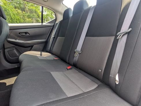 Used 2024 Nissan Sentra SV FWD image 13