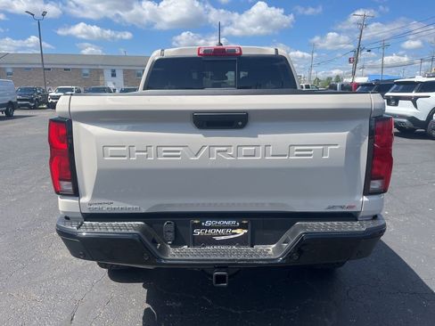 New 2026 Chevrolet Colorado ZR2 w/ Midnight Edition AWD/4WD image 4