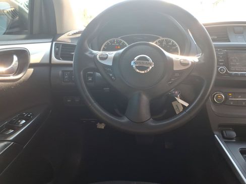 Used 2018 Nissan Sentra S FWD image 5