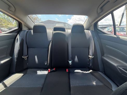 Used 2025 Nissan Versa SV FWD image 35