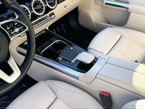 Used 2022 Mercedes-Benz GLA 250 image 16
