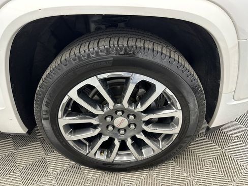 Used 2020 GMC Acadia Denali w/ Technology Package image 14