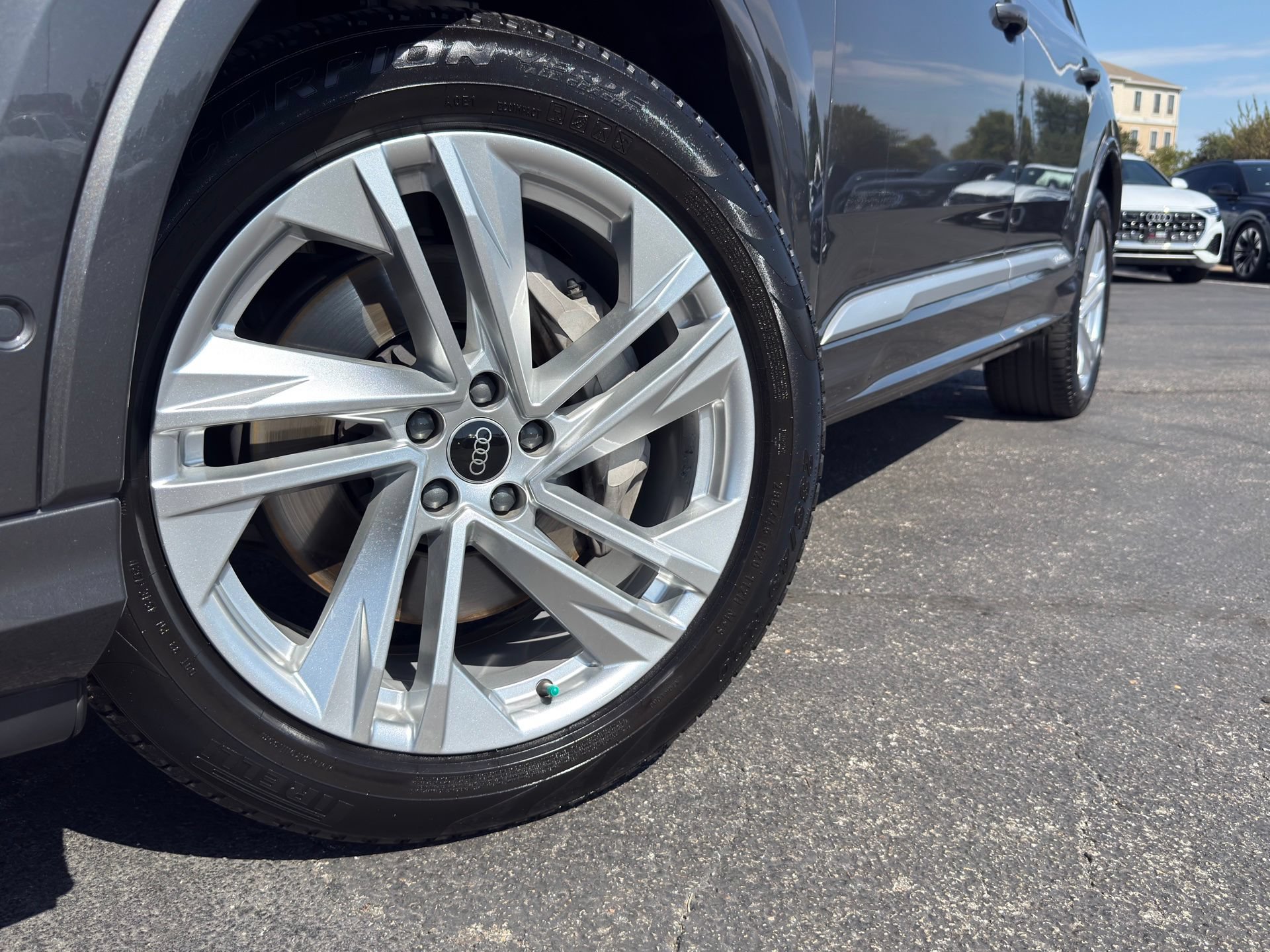Used 2021 Audi Q7 2.0T Premium Plus w/ Executive Package AWD/4WD image 2