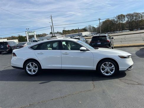 Certified 2025 Honda Accord LX image 26