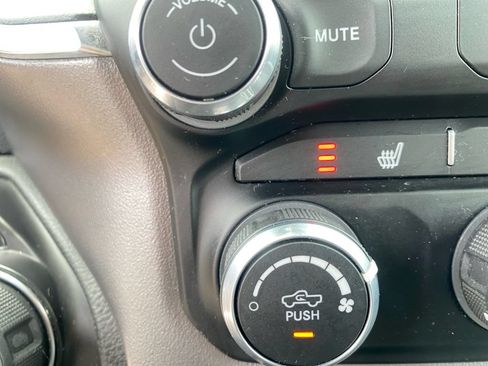 Used 2024 RAM 1500 Big Horn AWD/4WD image 18