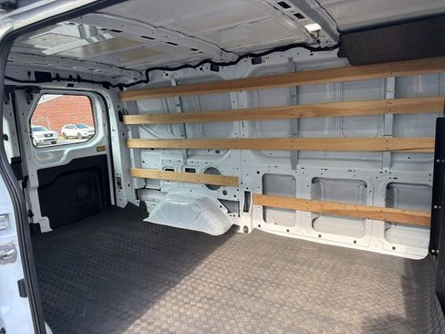 Used 2024 Ford Transit 250 Low Roof w/ Exterior Upgrade Package RWD image 11