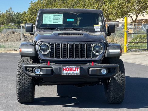 New 2026 Jeep Wrangler Unlimited Rubicon AWD/4WD image 8