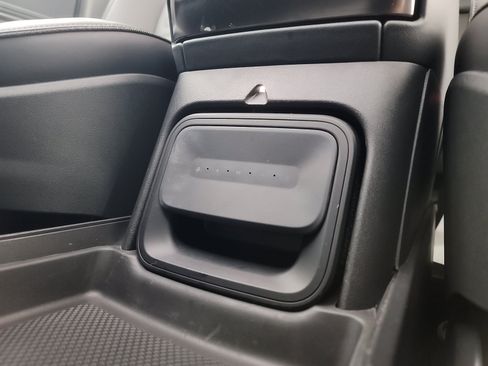 Used 2024 Rivian R1S Adventure AWD/4WD image 33