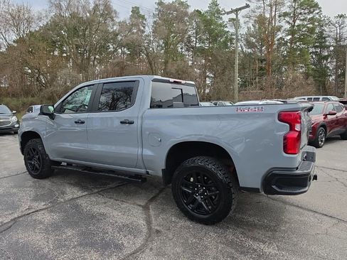 Used 2024 Chevrolet Silverado 1500 LT Trail Boss w/ Convenience Package II image 4