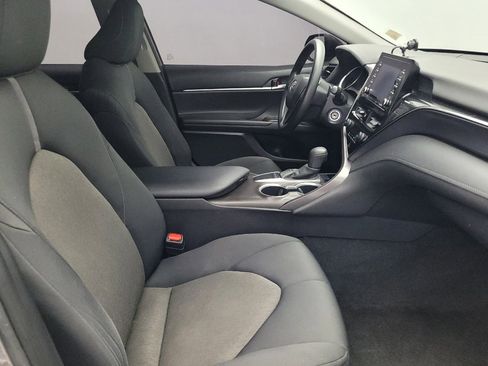 Used 2022 Toyota Camry LE FWD image 21