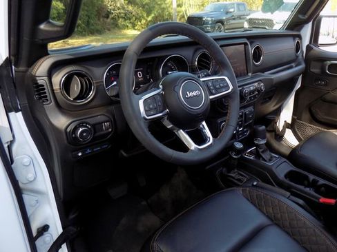 Certified 2023 Jeep Wrangler Unlimited Sahara image 11