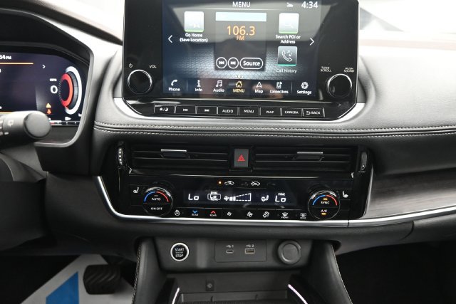 Certified 2023 Nissan Rogue Platinum w/ Platinum Premium Package AWD/4WD image 16