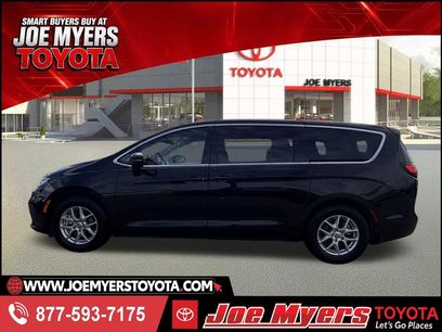 Used 2024 Chrysler Pacifica Touring-L