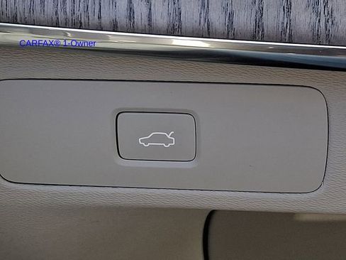 Certified 2023 Volvo XC90 B6 Ultimate w/ Protection Package image 25