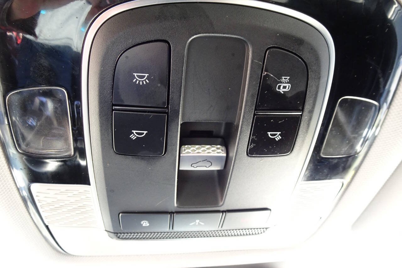 Used 2022 Hyundai Palisade SEL w/ Premium Package AWD/4WD image 32