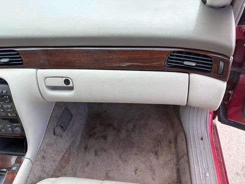 Used 1998 Cadillac Seville STS w/ Heated Seats Pkg FWD image 16