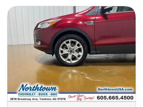 Used 2016 Ford Escape Titanium image 17