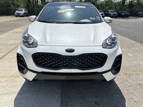 Used 2022 Kia Sportage Nightfall Edition image 2