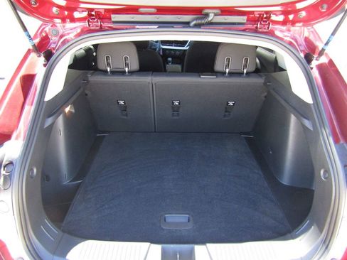 Used 2024 Chevrolet Trax LS w/ LS Convenience Package FWD image 29