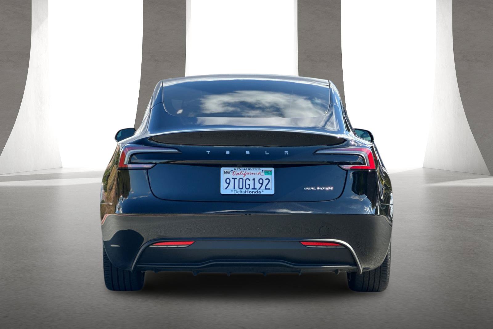 Used 2025 Tesla Model 3 Long Range AWD/4WD image 5