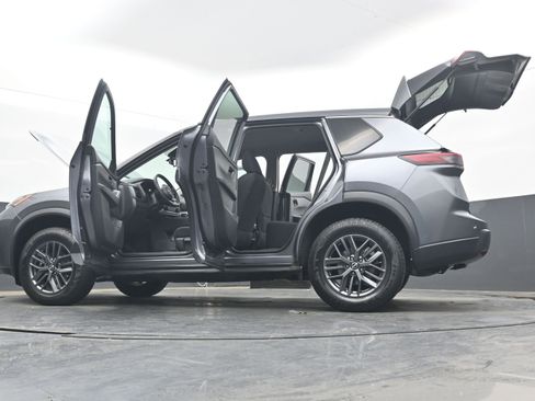 Certified 2024 Nissan Rogue S FWD image 42