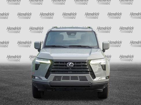 Used 2024 Lexus GX 550 w/ Accessory Package (Z1) AWD/4WD image 3