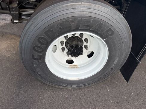 New 2027 Ford F650 2WD Regular Cab Super Duty image 15