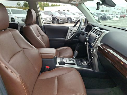 Used 2023 Toyota 4Runner Limited image 12