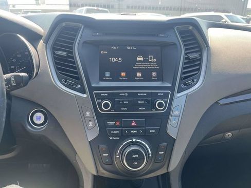 Used 2017 Hyundai Santa Fe Sport FWD image 29