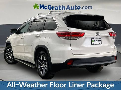 Used 2017 Toyota Highlander XLE w/ Protection Package #3 AWD/4WD image 3