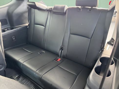 Used 2022 Toyota Highlander XSE image 14