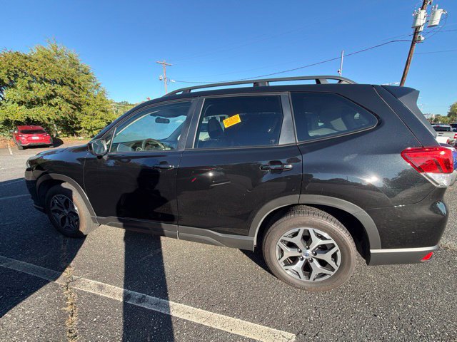 Used 2023 Subaru Forester Premium AWD/4WD image 8