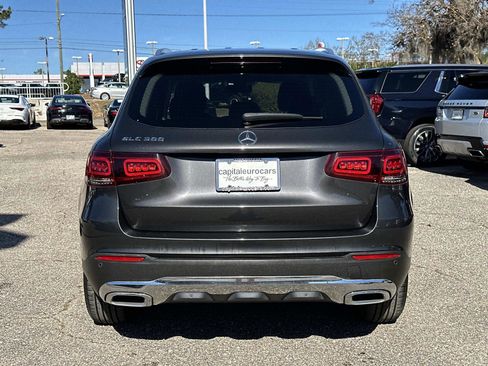 Used 2021 Mercedes-Benz GLC 300 image 4