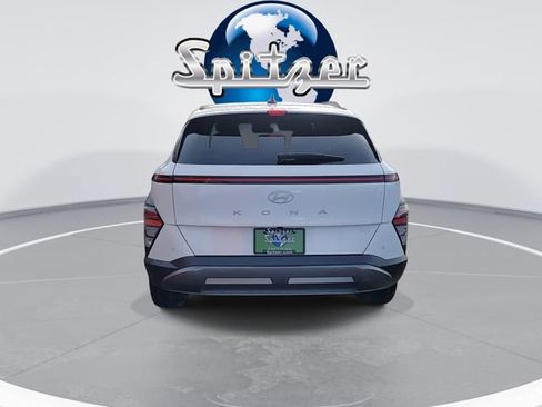 Used 2025 Hyundai Kona Limited image 8