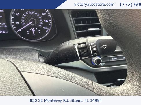 Used 2019 Hyundai Elantra SE w/ Cargo Package image 18